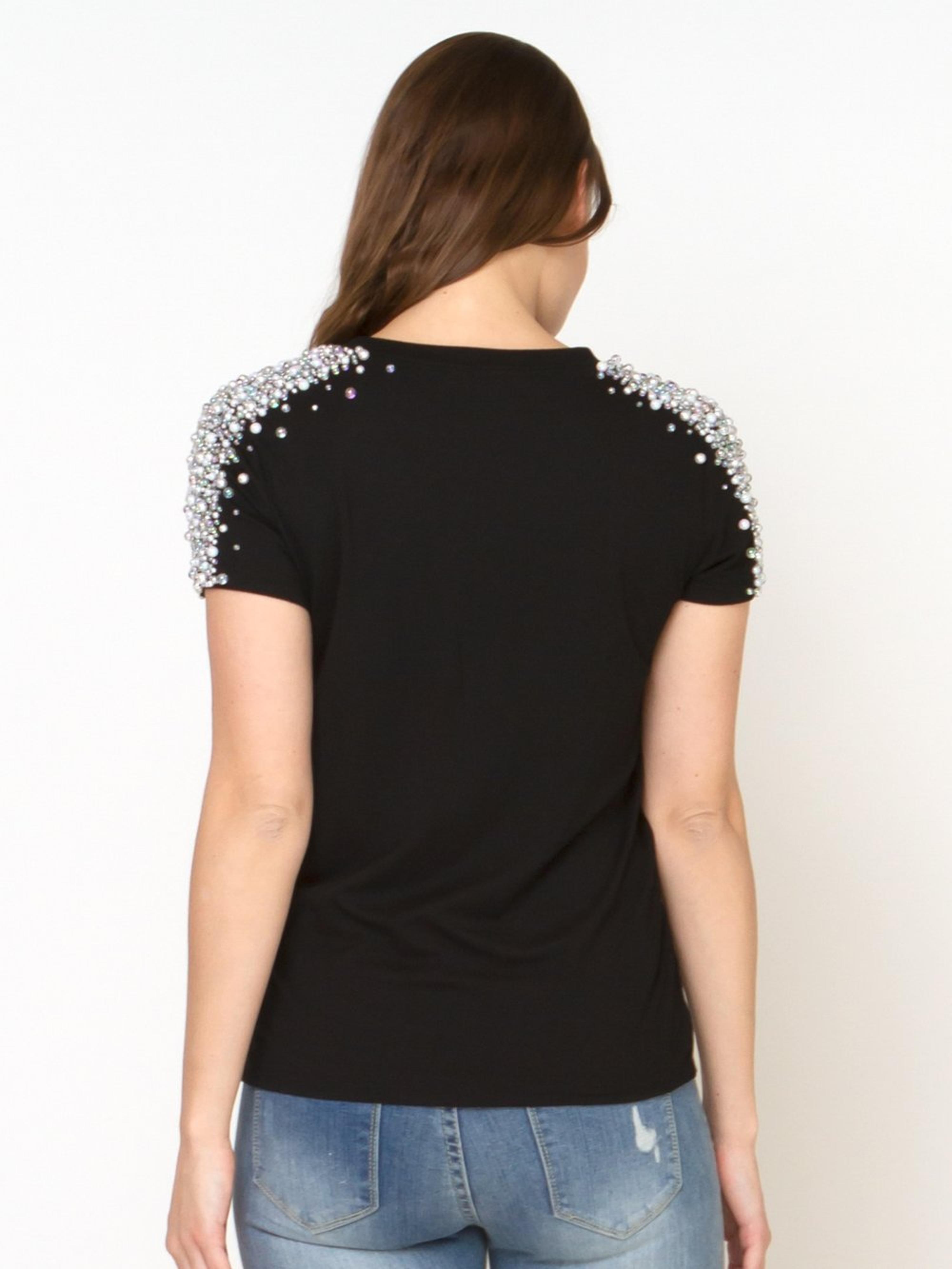 Gracia - Pearl Embellished T-shirt : Lillian June